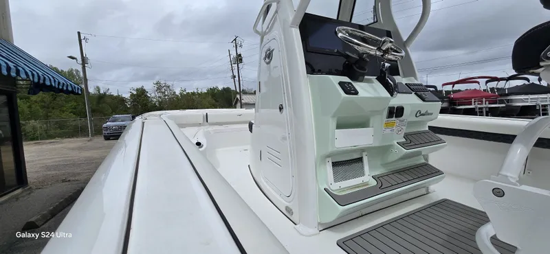 Slide: The Image of 2026 Tidewater 2500 Carolina Bay boat cockpit view. - 11