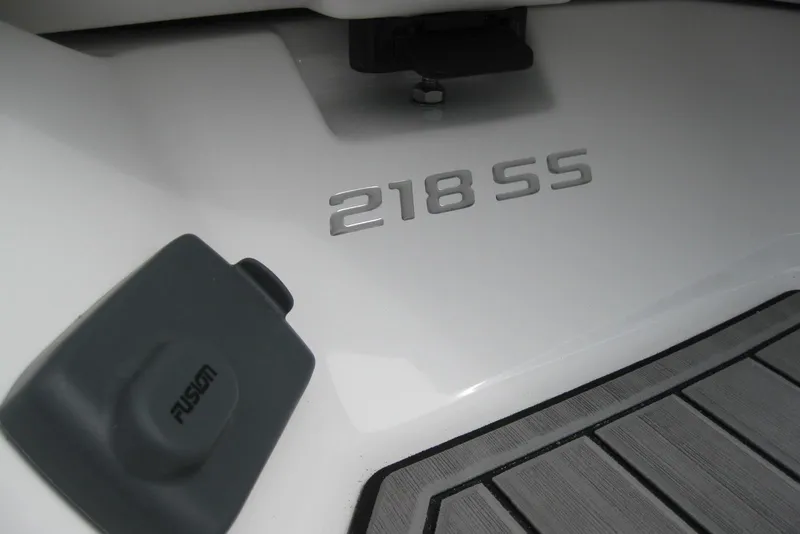Slide: The Image of Close-up of 2015 Monterey 218SS Super Sport boat detailing. - 8