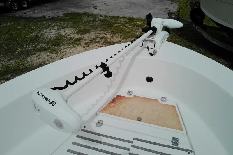 Slide: The Image of 2018 Sportsman Island Reef 19 Center Console with Minn Kota trolling motor. - 3