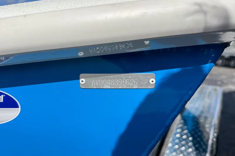 Slide: The Image of Avid 23 Fusion 2026 boat with serial number plate. - 22