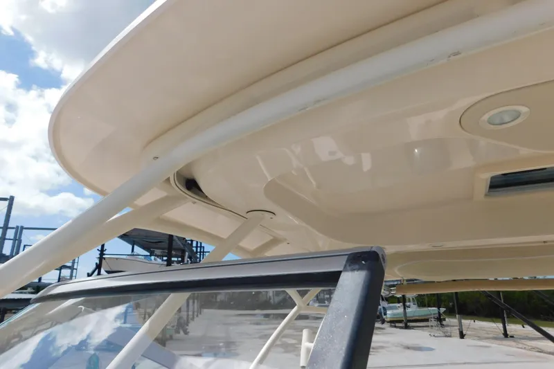 Slide: The Image of 2015 Grady-White Freedom 307 boat, showcasing its sleek design and sturdy construction. - 40