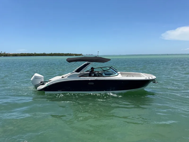 Slide: The Image of Sea Ray SDX 270 Outboard 2026 - 4