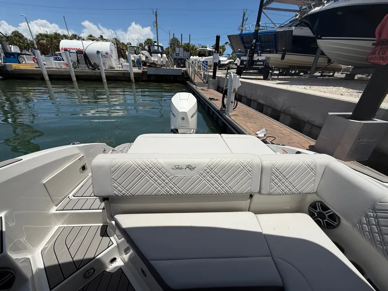 Slide: The Image of Sea Ray SDX 270 Outboard 2026 - 25