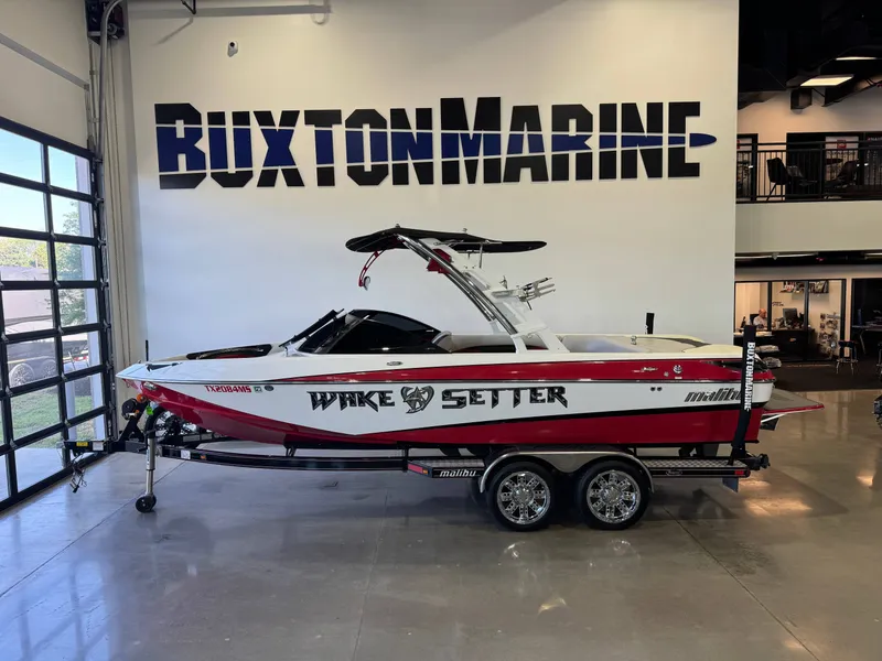 The Image of 2012 Malibu Wakesetter 23 LSV boat at Buxton Marine. - 1