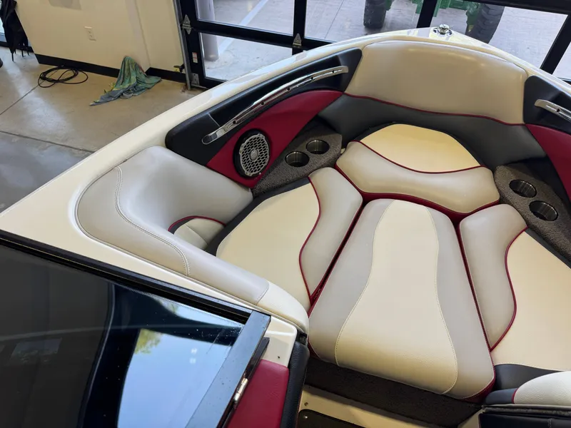 Slide: The Image of Interior of 2012 Malibu Wakesetter 23 LSV with stylish seating. - 19