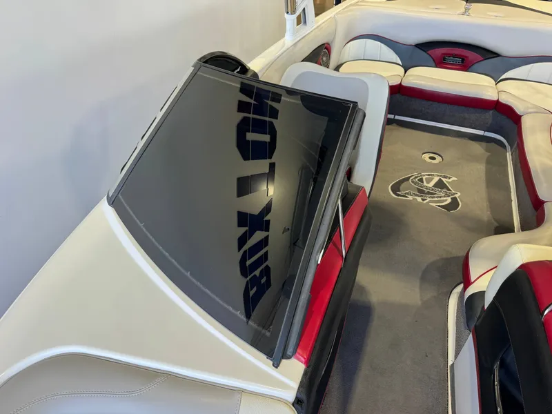 Slide: The Image of Interior of a 2012 Malibu Wakesetter 23 LSV boat with seating. - 20