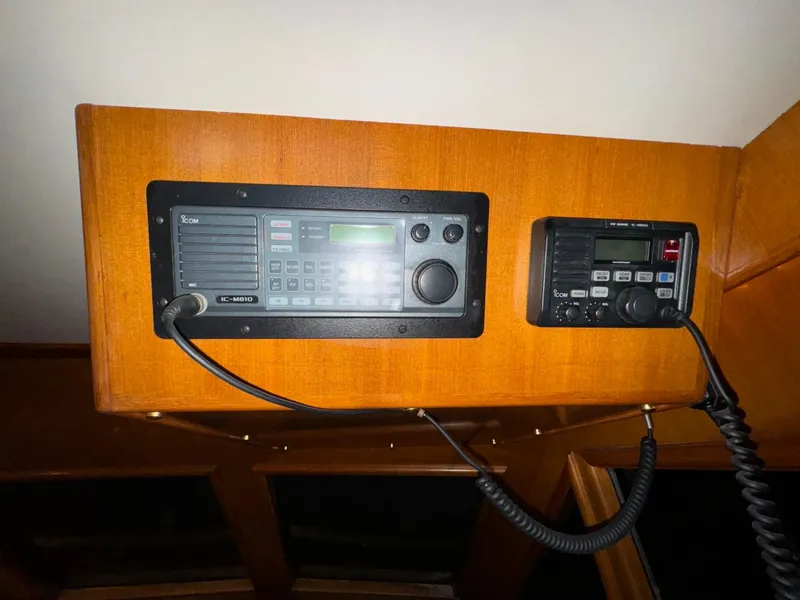 Slide: The Image of Marine radio equipment on a 2004 Ocean Alexander 42 yacht. - 17
