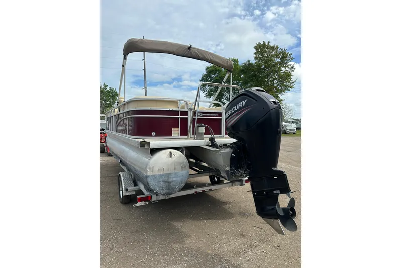 Slide: The Image of 2018 Princecraft Vectra 23 XT pontoon boat with Mercury outboard motor on trailer. - 4