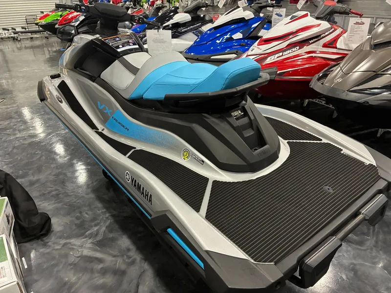 Slide: The Image of Yamaha VX Cruiser 2024 - 3