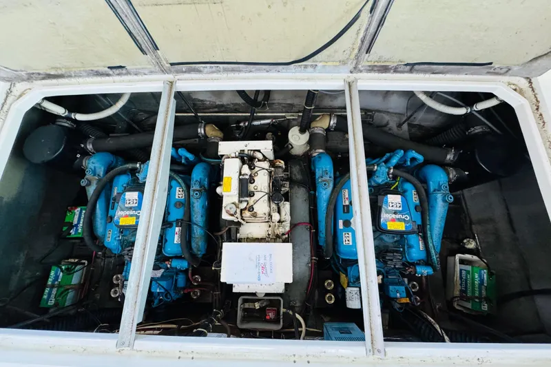 Slide: The Image of Carver Yachts 38 Santego 1989 - 75