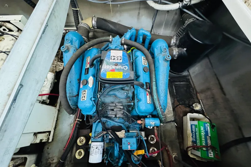 Slide: The Image of Carver Yachts 38 Santego 1989 - 76