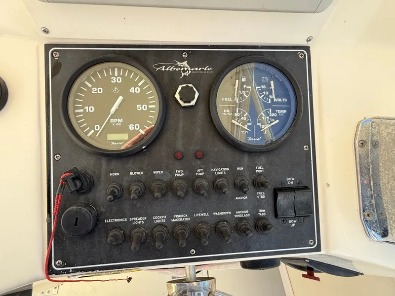 Slide: The Image of Dashboard of a 2004 Albemarle 268 Express Fisherman boat. - 13