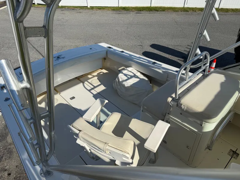 Slide: The Image of Albemarle 268 Express Fisherman 2004 - 27