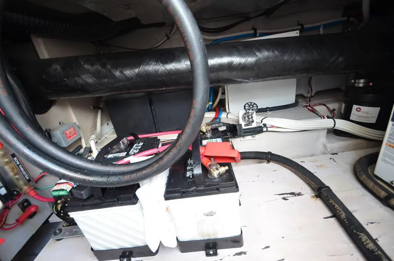 Slide: The Image of Battery compartment of 2005 Sea Ray 420 Sedan Bridge. - 22