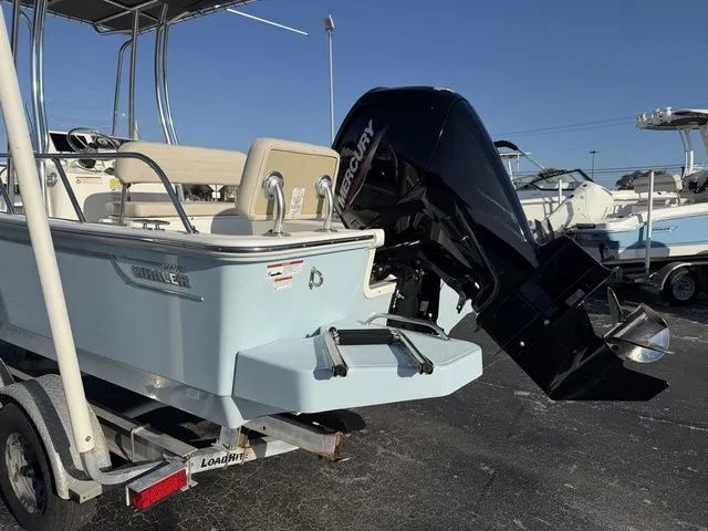 Slide: The Image of Boston Whaler 190 Montauk 2023 - 2