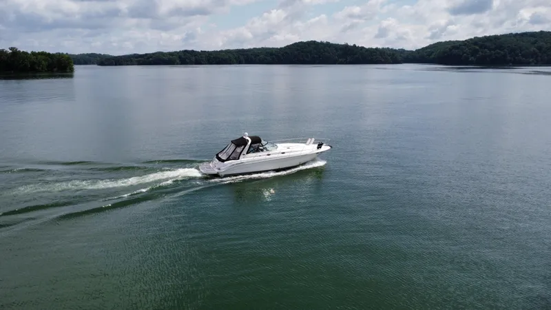 Slide: The Image of Sea Ray 410 Sundancer 2000 - 51