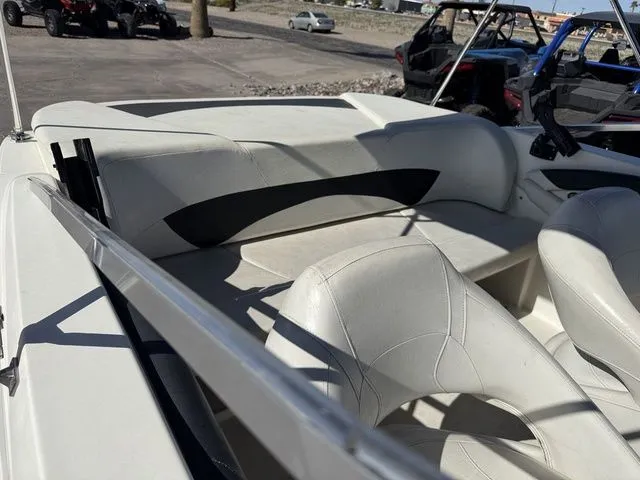 Slide: The Image of Larson 180 Sport 2008 - 6