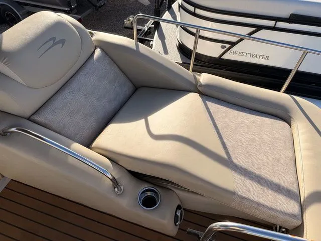 Slide: The Image of Bennington 2575QCW SPORT TOWER-I/O 2013 - 13