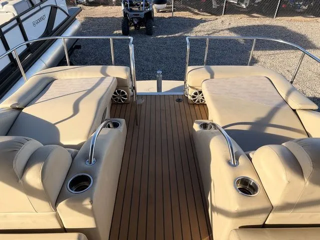 Slide: The Image of Bennington 2575QCW SPORT TOWER-I/O 2013 - 14