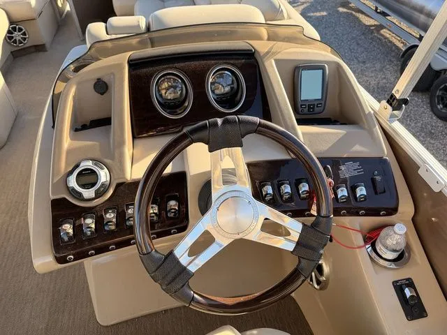 Slide: The Image of Bennington 2575QCW SPORT TOWER-I/O 2013 - 15