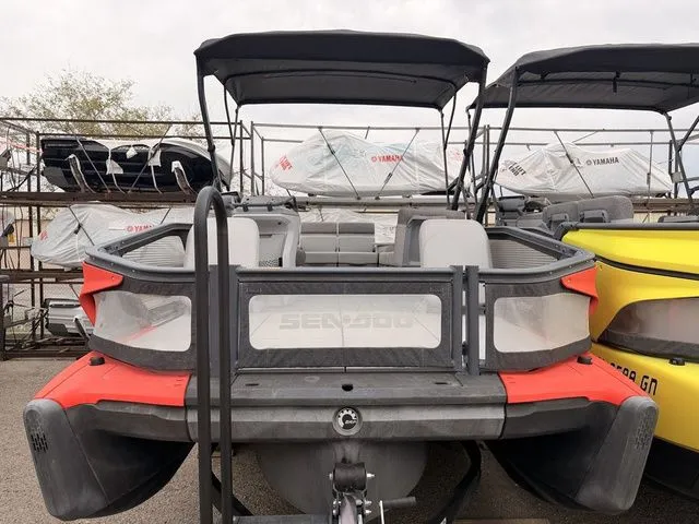 Slide: The Image of Sea-Doo Switch Sport 18 2022 - 3