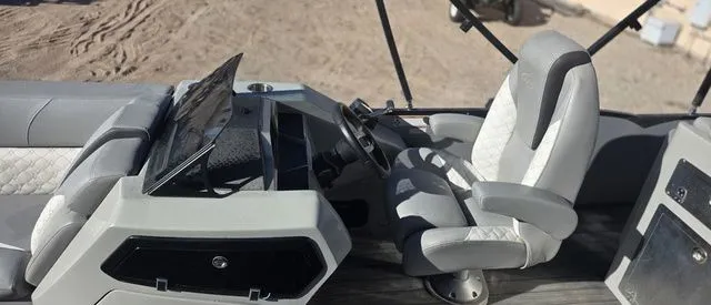 Slide: The Image of Manitou SES 25 2019 - 5