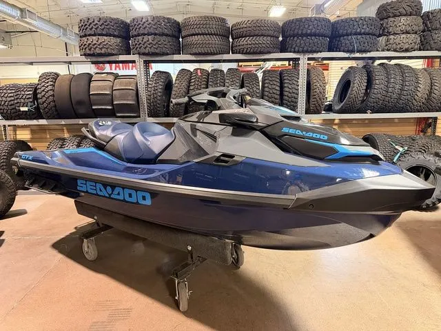 The Image of Sea-Doo GTX 170 2026 - 1