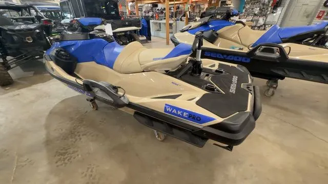 Slide: The Image of Sea-Doo Wake Pro 230 2026 - 3