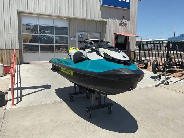 Slide: The Image of Sea-Doo 00030TD00 2026 - 2