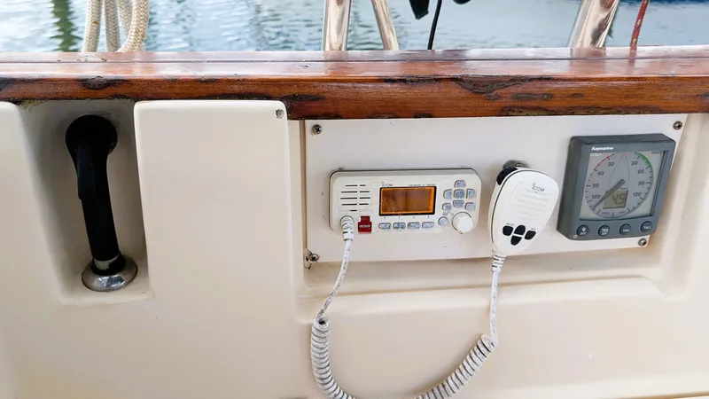 Slide: The Image of Island Packet 40 1998 - 15