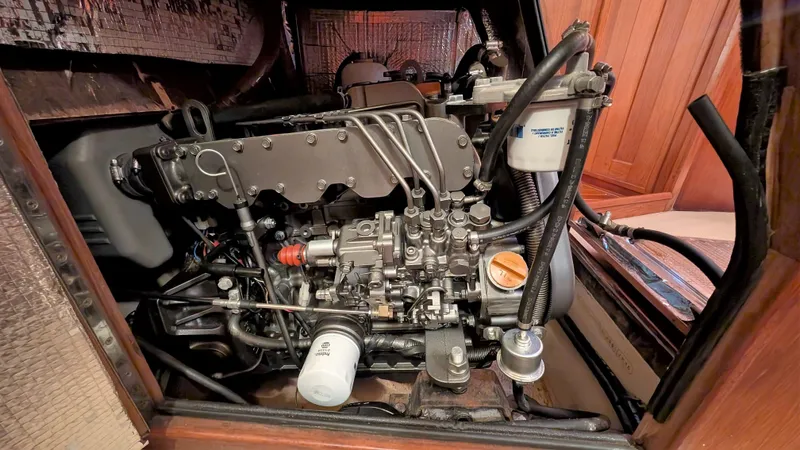 Slide: The Image of Engine compartment of a 1998 Island Packet 40 yacht. - 37