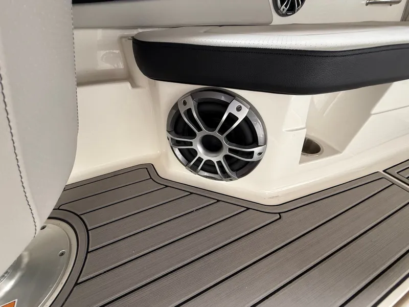 Slide: The Image of Speaker and seating area on Sea Ray 23 SPX OB 2023 boat. - 14