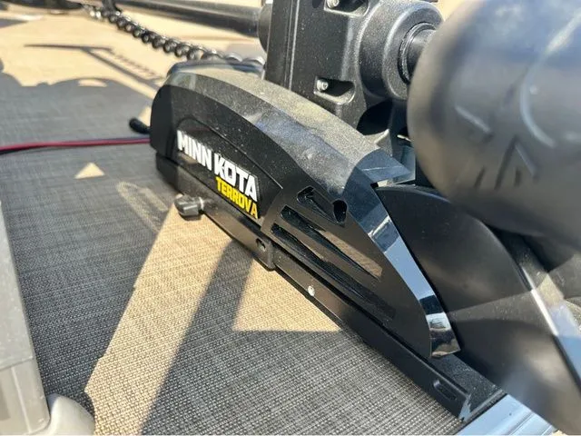 Slide: The Image of Sun Tracker SportFish 20 DLX 2023 - 11