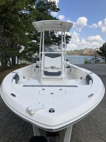 Slide: The Image of Robalo 206 Cayman 2020 - 3
