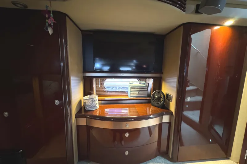 Slide: The Image of Sea Ray 58 Sedan Bridge 2007 - 55