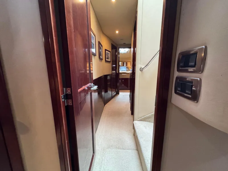 Slide: The Image of Sea Ray 58 Sedan Bridge 2007 - 62