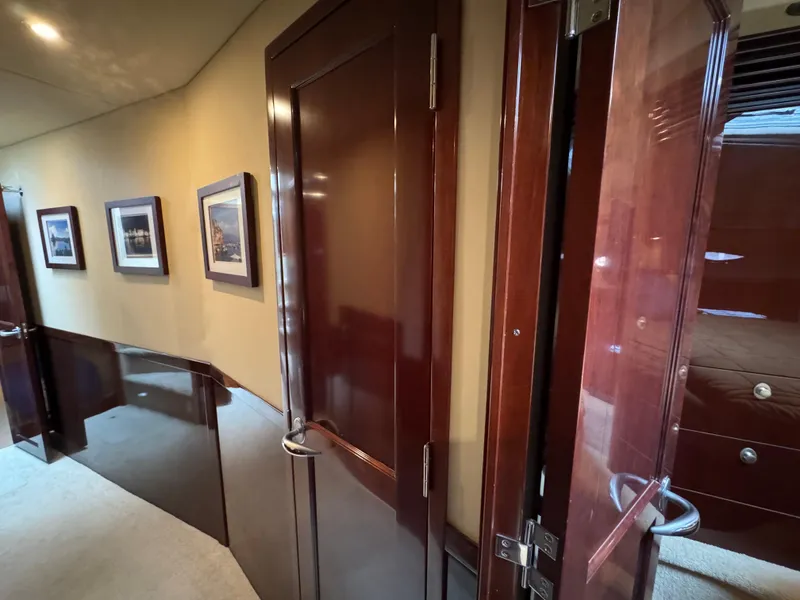 Slide: The Image of Sea Ray 58 Sedan Bridge 2007 - 72