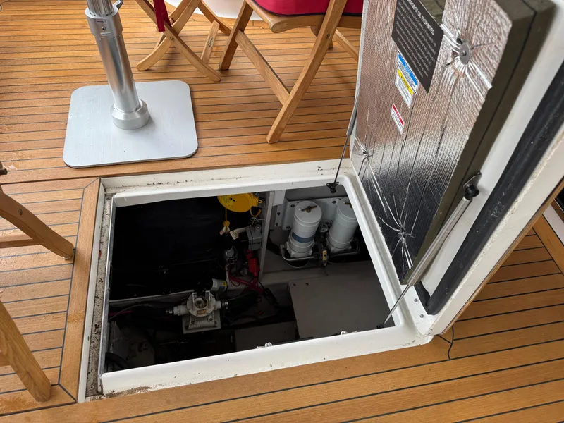 Slide: The Image of Sea Ray 58 Sedan Bridge 2007 - 83