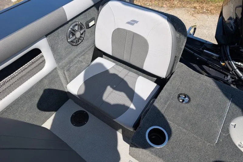 Slide: The Image of Interior of 2026 Starcraft Superfisherman 186 boat with seating and speaker. - 28
