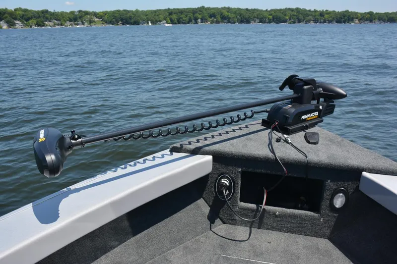 Slide: The Image of Manufacturer Provided Image: 2026 Starcraft Superfisherman 186 boat on a lake. - 4