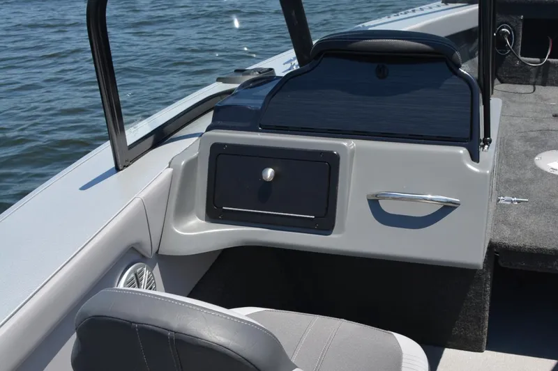 Slide: The Image of Manufacturer Provided Image: Interior of Starcraft Superfisherman 186 boat, model year 2026. - 7