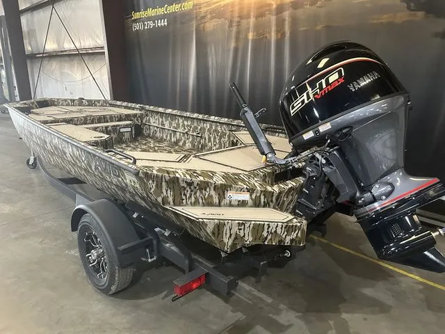 Slide: The Image of Avid 18 Commander 2025 - 5