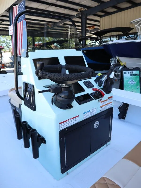 Slide: The Image of Action Craft 17 Flyfisher 2026 - 15