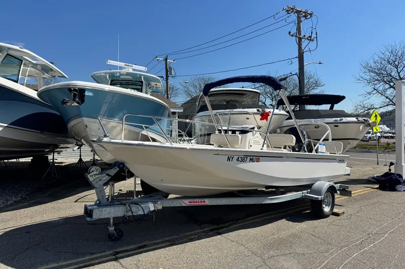 Slide: The Image of Boston Whaler 17 Montauk 2024 - 1