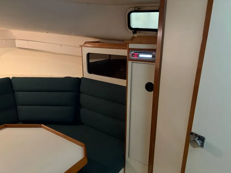 Slide: The Image of Albin 28 Tournament Express 2000 - 11