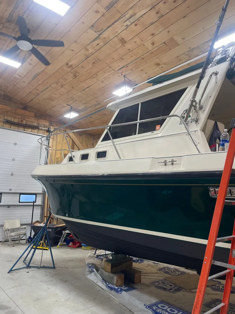 Slide: The Image of Albin 28 Tournament Express 2000 - 4