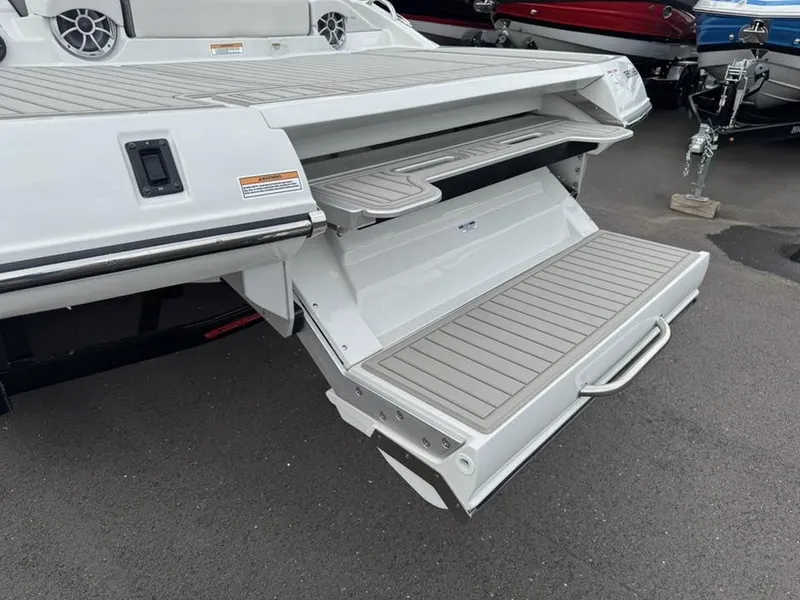 Slide: The Image of Crownline Boats 298 SS 2026 - 12