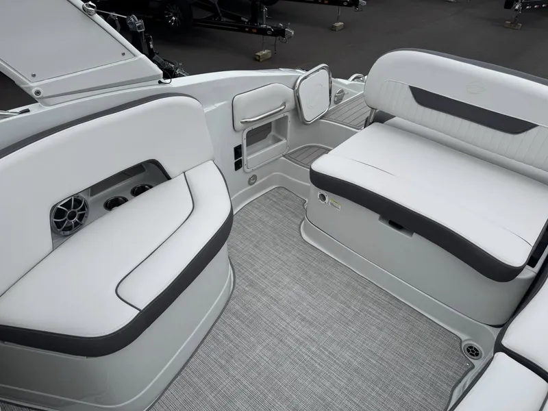 Slide: The Image of Crownline Boats 298 SS 2026 - 16