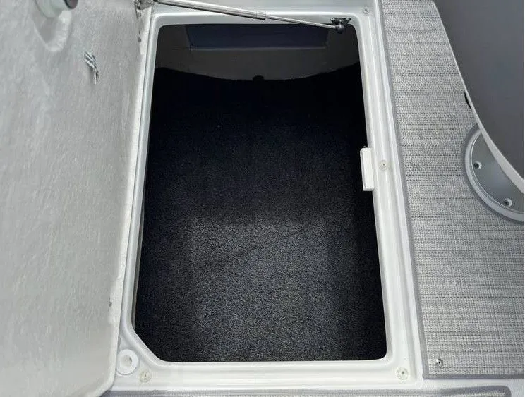 Slide: The Image of Crownline Boats 298 SS 2026 - 2