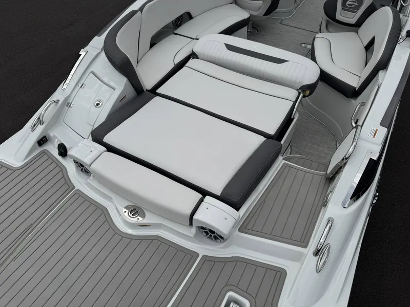 Slide: The Image of Crownline Boats 298 SS 2026 - 20